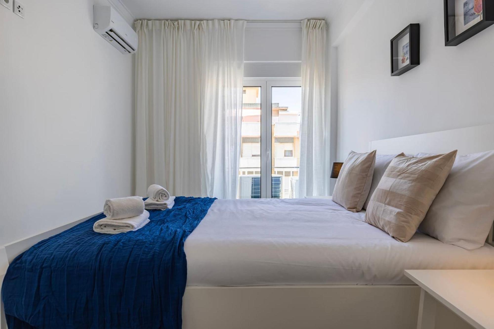Urban Elegance Apartment Алмада Екстериор снимка