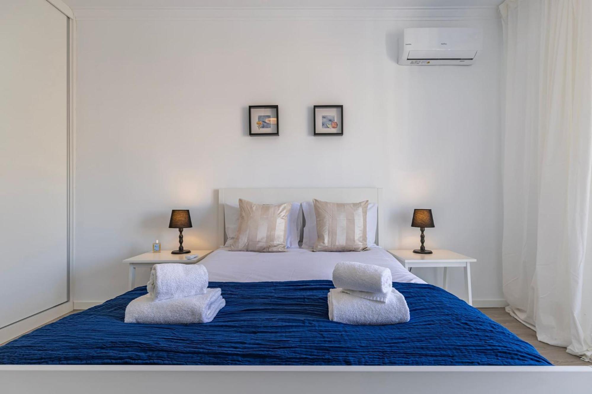 Urban Elegance Apartment Алмада Екстериор снимка