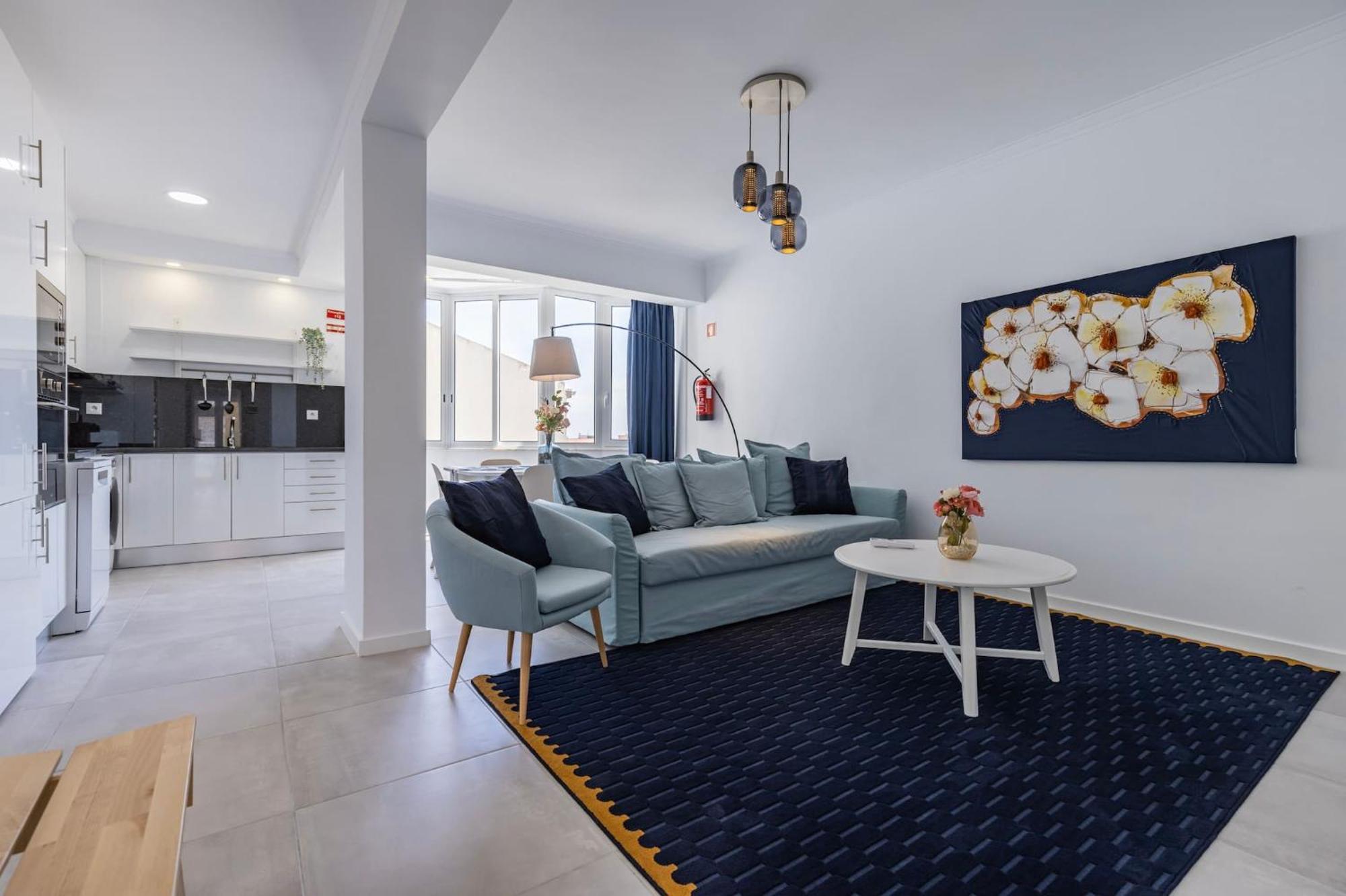 Urban Elegance Apartment Алмада Екстериор снимка